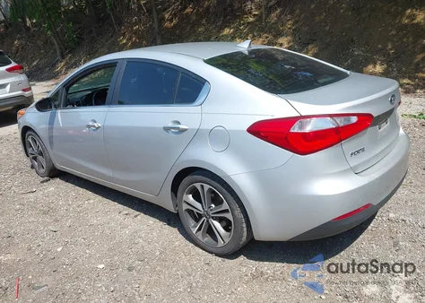 2016 Kia Forte Ex из США, поврежденный, VIN KNAFZ4A88G5473568